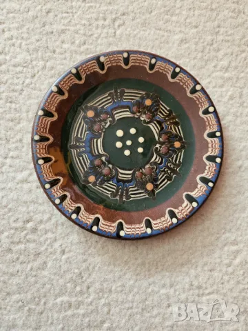 Глинени чинии