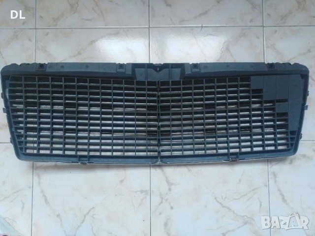 Решетка пред радиатора за Мерцедес E-class W210,S210, Elegance, 1995-2000 г., Оригинална , снимка 6 - Части - 29018838