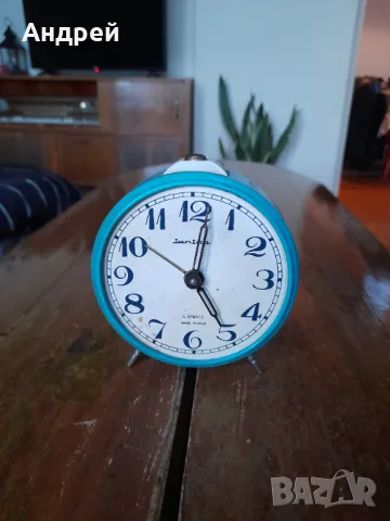 Стар настолен часовник будилник Янтар,Jantar