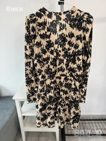 Красива рокля в размер М, снимка 13 - Рокли - 48168104