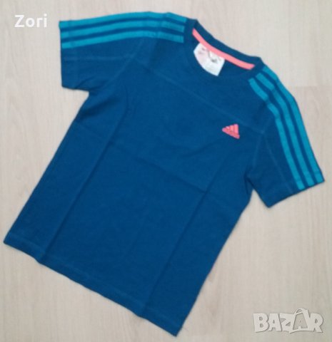Синя тениска Адидас с неоновооранжев надпис за възраст 9-10год. , снимка 1 - Детски тениски и потници - 28491907