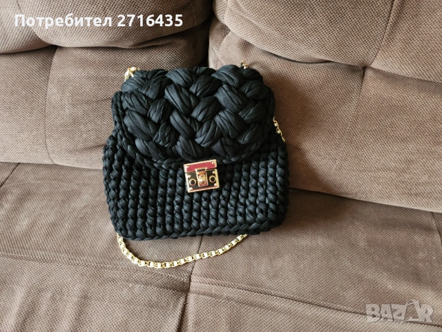 Ръчно плетена чанта, снимка 2 - Чанти - 53381747