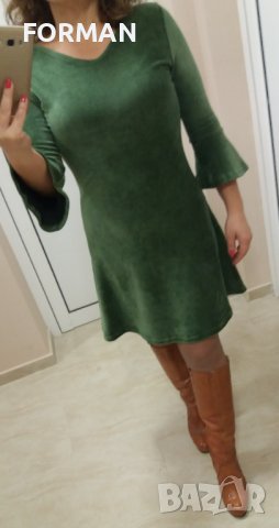 Къса зелена рокля кадифе със 7/8 дължина на ръкава , снимка 2 - Рокли - 44041337