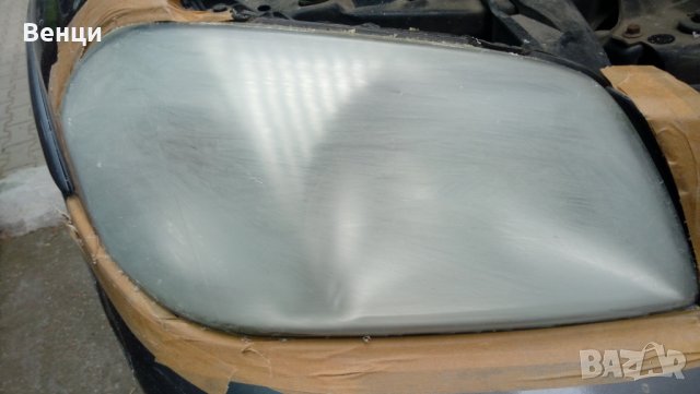 Професионално полиране на фарове на автомобили.