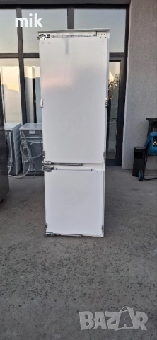 Хладилник с фризер за вграждане Миеле 177см, снимка 2 - Хладилници - 52121934