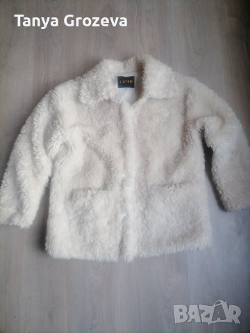 Бяло пухено палтанце, снимка 1