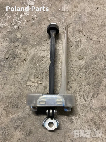 Обтегач задна лява врата Тойота ЦХР Toyota C-HR, снимка 2 - Части - 51077426