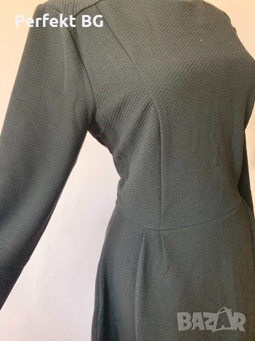 Черна рокля Esprit, снимка 2 - Рокли - 32704285