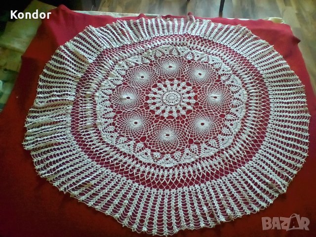 Кръгла покривка за маса, плетена на една кука, снимка 3 - Декорация за дома - 34961574