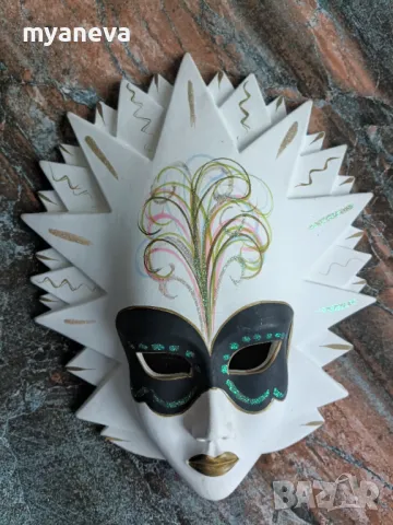 Венециански, порцеланови маски , ръчно изработени , снимка 4 - Статуетки - 49732041