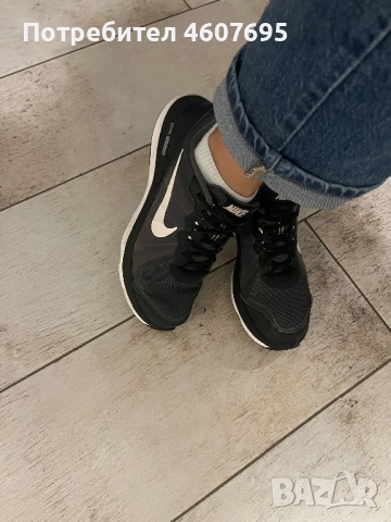 Дамски маратонки Nike, снимка 4 - Маратонки - 52045042