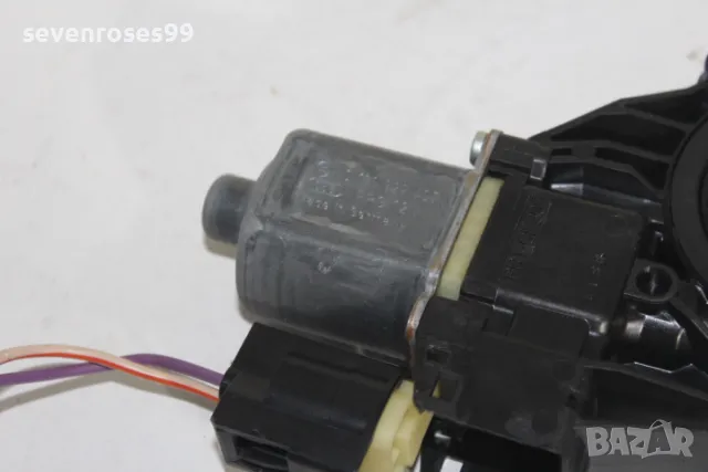 Мотор стъкло дясно Форд Фиеста 6 2011 1.4tdci 68hp Ford Fiesta 6 2/3 врати, снимка 5 - Части - 48306270