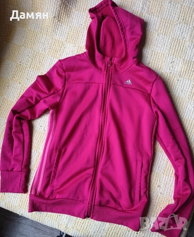 Дамски горнища Adidas, снимка 4 - Спортни екипи - 52584343