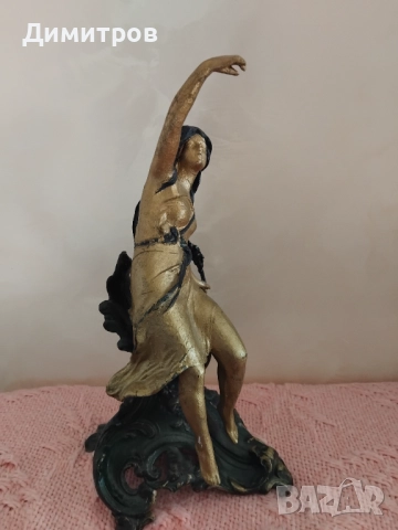 Старинна скулптура пластика 