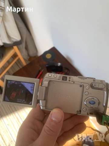 Фотоапарат Samsung Digimax V50, снимка 3 - Фотоапарати - 52497273