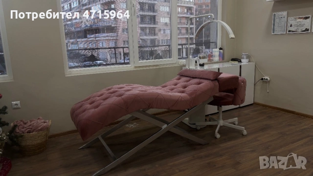 Кушетка/легло и лампа за миглопластика и микроблейдинг