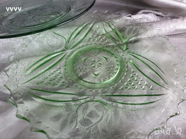 Купи, фруктиера, големи чинии, малки чинии от зелено стъкло, снимка 11 - Сервизи - 53131563