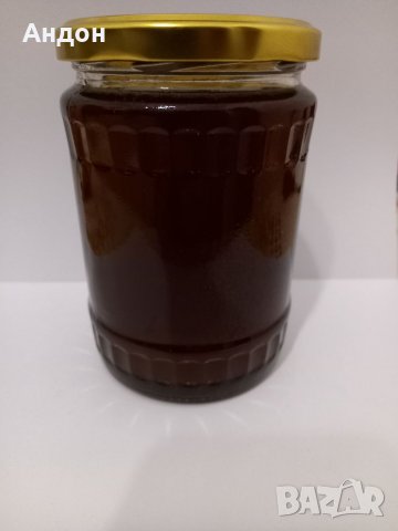 Мед с зелени орехчета 