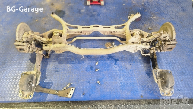 vw touran , bxe 1.9tdi на Части  , мост, снимка 8 - Части - 51838184