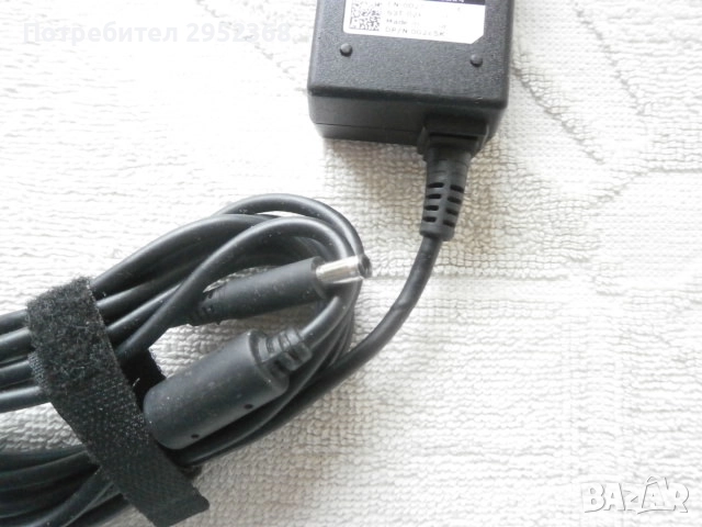 Оригинално зарядно за лаптоп Dell, снимка 3 - Захранвания и кутии - 52549043