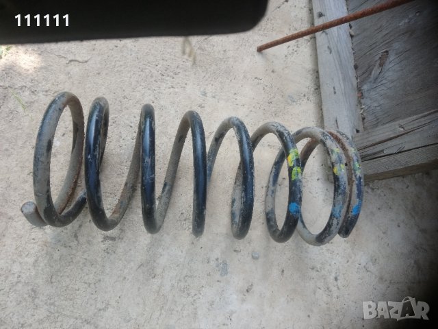 Предни пружини от Шкода фелиция 1.6 електрически инжекцион комби, снимка 7 - Автомобили и джипове - 25600234
