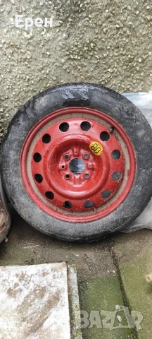 Резервна гума патерица