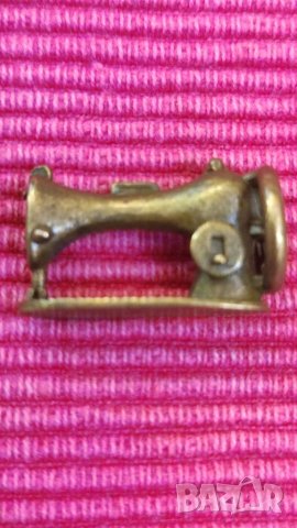 Фигурка, миниатюра на шевна машина, месинг. , снимка 2 - Колекции - 40695503
