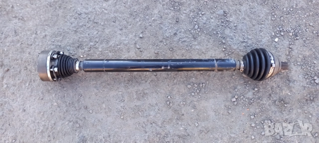 Дясна полуоска VW Passat B6 1.9 TDI