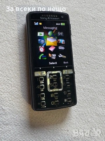 Sony Ericsson K850i , зарядно и мемори карта !