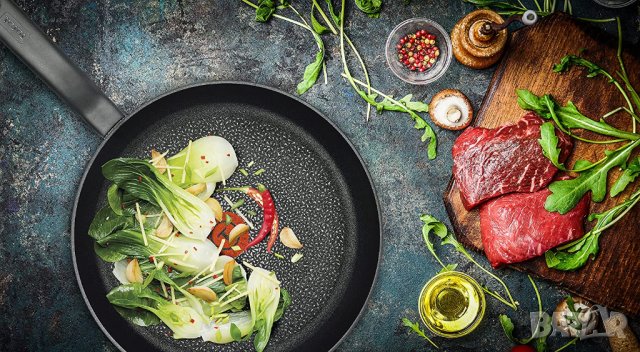 Тиган Tefal Hard Titanium Plus, 28 см, индукция, алуминий, черен, снимка 4 - Съдове за готвене - 39959556