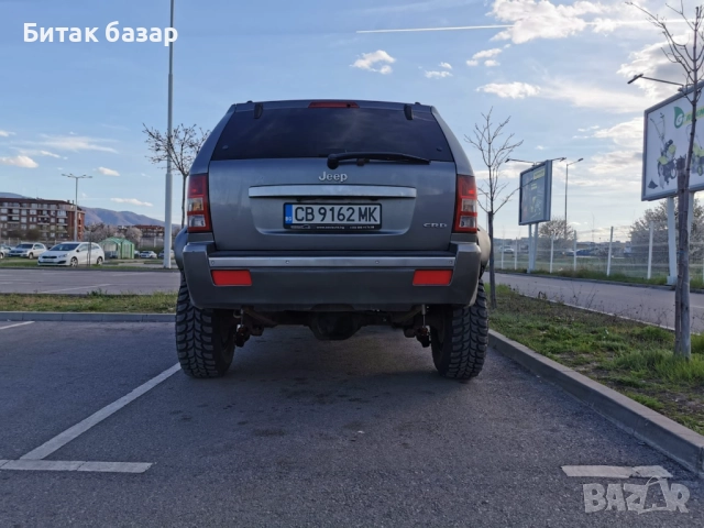 Продавам Jeep Grand Cherokee 3.0 OVERLAND, снимка 5 - Автомобили и джипове - 52181735