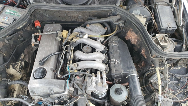 Mercedes 124 2.0 дизел цял за части , снимка 2 - Автомобили и джипове - 53455382