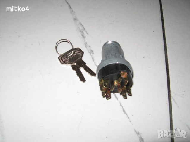 контактен ключ за мтз,зил,камаз 09098