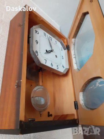 Продавам стар стенен часовник с механизъм , снимка 3 - Други стоки за дома - 26475696