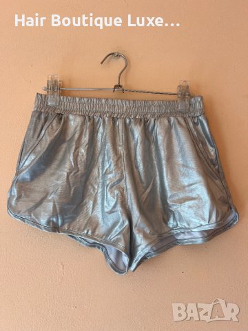 Сребърни къси панталонки с ластик в кръста и джобове 🩶