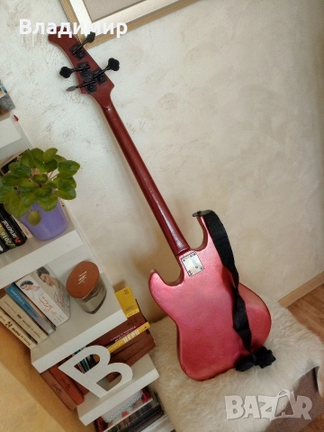 бас китара, снимка 2 - Китари - 52800651