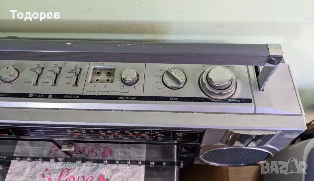 Радио касетофон Sanyo M-W25K, снимка 2 - Радиокасетофони, транзистори - 48511259