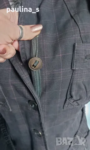 Два броя / Зимно вталено яке  ”Chillin' and chill” и "Adventureline" , снимка 7 - Якета - 15701311