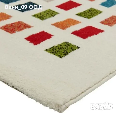 Разноцветен килим с модерен дизайн , снимка 3 - Килими - 48200938