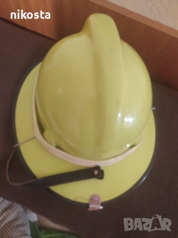 Пожарникарска каска , снимка 1 - Антикварни и старинни предмети - 43976310