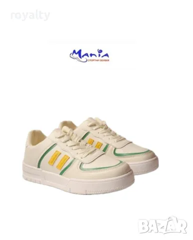 Дамски спортни обувки в бежово