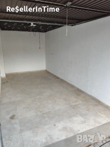 Отдава се под наем надземен гараж в кв Кръстова вада , снимка 7 - Гаражи и паркоместа - 53401309