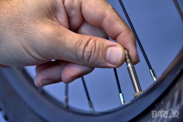 Squirt SEAL 120 мл - Боза за запушване на пробиви във велосипедни гуми , снимка 11 - Аксесоари за велосипеди - 43212181