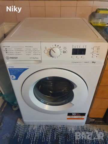 Люк за пералня Indesit 9 кг.