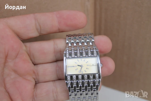 Дамски швейцарски часовник ''Cortebert''