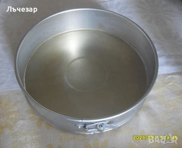 Продавам форма за торта