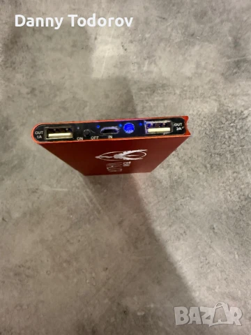 Външна батерия /power bank/ Game Evolution Pokemon Go Team Valor, 10000 mAh, червена, снимка 3 - Друга електроника - 51359374