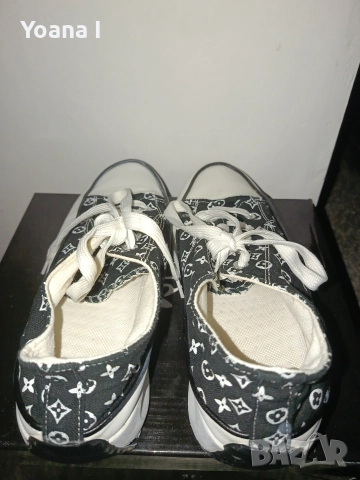 Черни дамски обувки с цветя , снимка 2 - Пантофи - 52595028