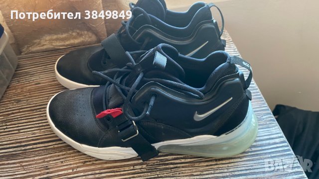 Nike Air Force 270 44 номер, снимка 3 - Маратонки - 43984341