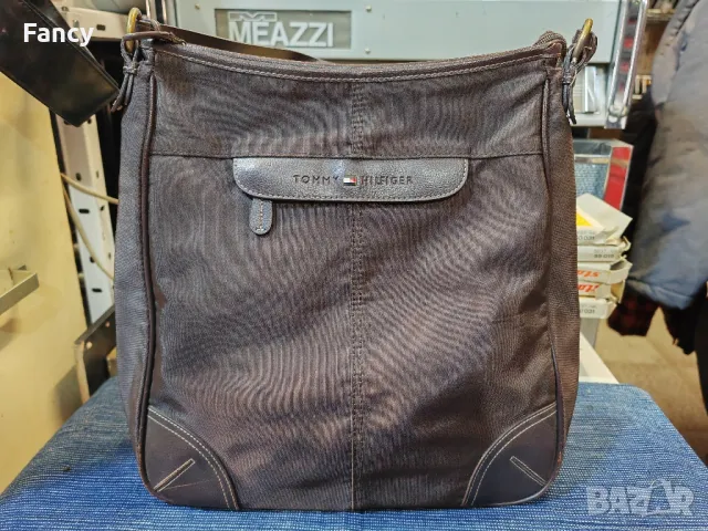 Оригинална дамска чанта Tommy Hilfiger 